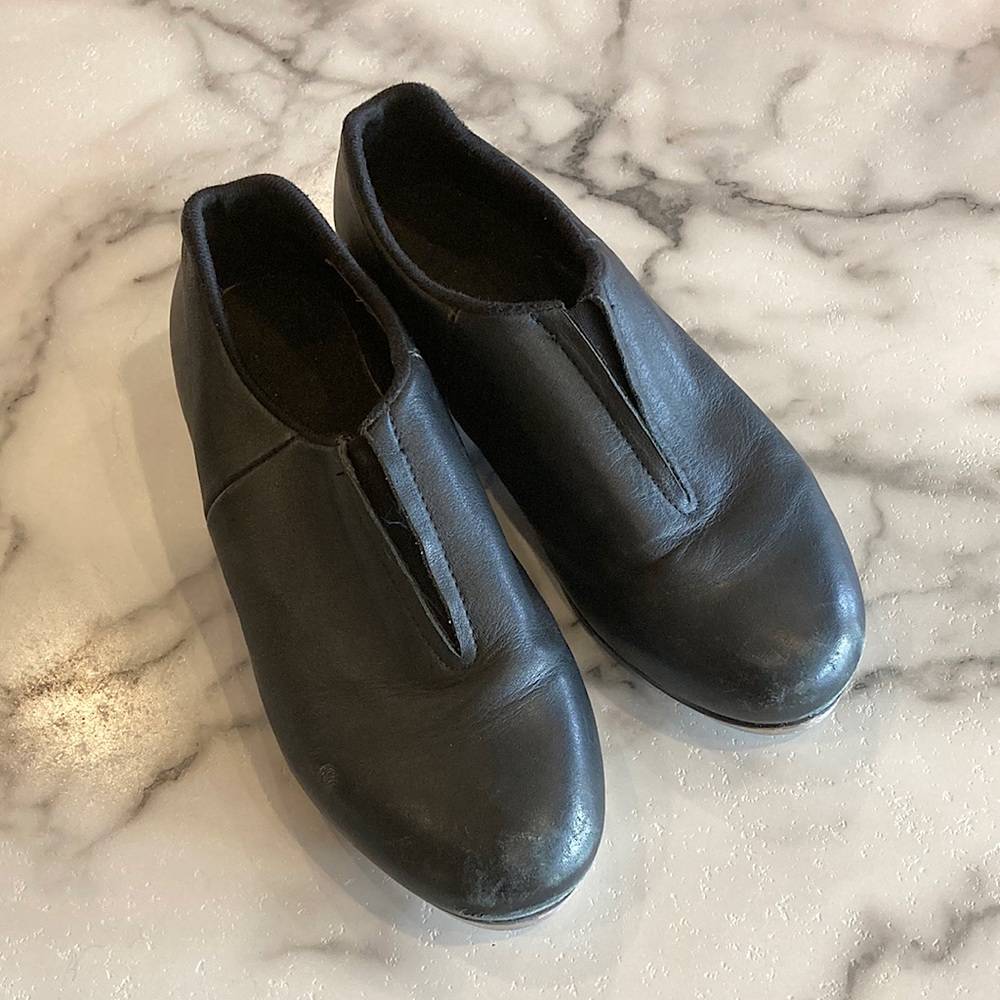 Bloch black leather slip-on tap shoes; size 4
